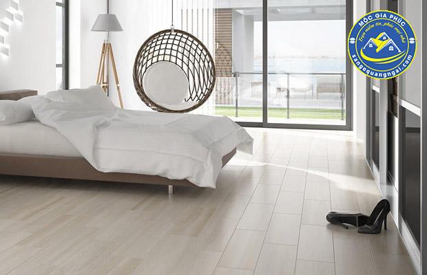 sàn gỗ màu sáng