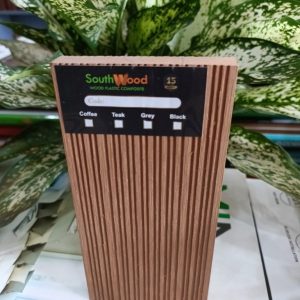 Thanh gỗ nhựa đa năng SW_W72H12 – là sản phẩm gỗ nhựa ngoài trời được sản xuất được sản xuất dựa trên công nghệ Nhật Bản. Thanh đa năng SW_W72H12 thường được sử dụng để ốp tường, ốp trần, ốp sàn, hàng rao, trang trí ban công… Thanh đa năng gỗ nhựa ngoài trời tiện lợi với nhiều công dụng, có 4 mặt sọc.